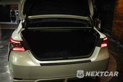 2022 Toyota Camry Hybrid XSE - zdjęcie 7 z 29 - miniatura