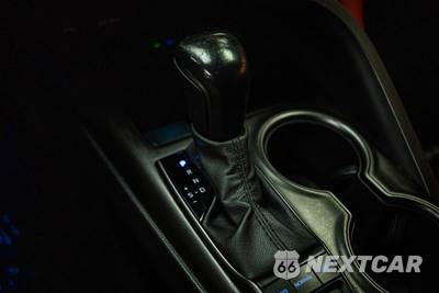 2022 Toyota Camry Hybrid XSE - zdjęcie 21 z 29 - miniatura
