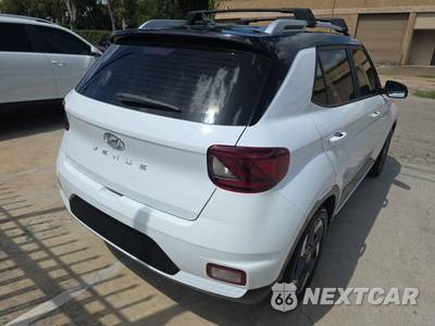 2022 Hyundai Venue Limited - zdjęcie 4 z 20 - miniatura
