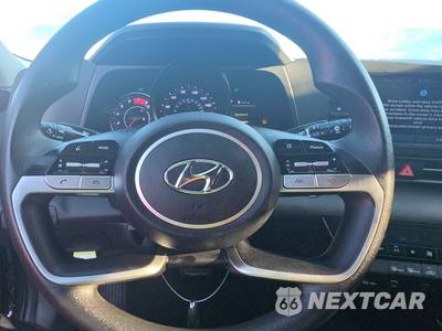 2021 Hyundai Elantra SEL - zdjęcie 10 z 21 - miniatura