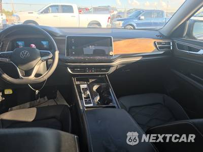 2025 Volkswagen Atlas 2.0T SE w/Technology - zdjęcie 11 z 19 - miniatura