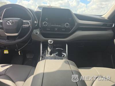 2023 Toyota Highlander XLE - zdjęcie 11 z 26 - miniatura