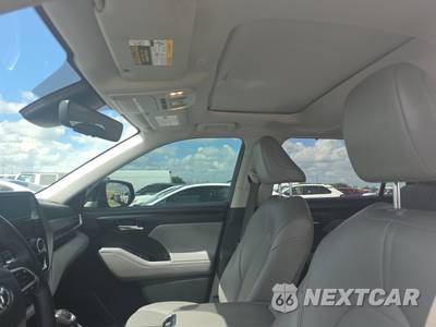 2023 Toyota Highlander XLE - zdjęcie 21 z 26 - miniatura