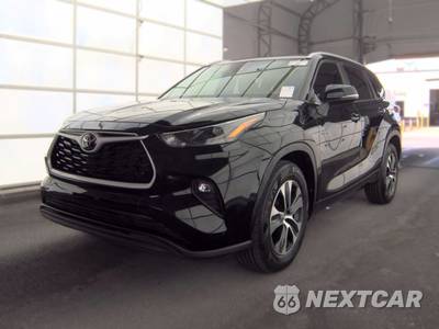 2023 Toyota Highlander XLE - zdjęcie 1 z 26 - miniatura