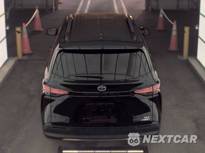 2021 Toyota Sienna XLE 8-Passenger 120.5" WB - zdjęcie 5 z 19 - miniatura