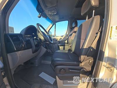2011 Mercedes-Benz Sprinter 2500 Passenger Van Standard Roof 144.3" WB - zdjęcie 7 z 41 - miniatura