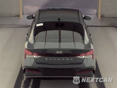 2025 Hyundai Elantra SE - zdjęcie 5 z 24 - miniatura