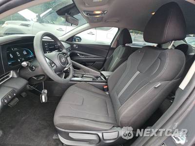 2025 Hyundai Elantra SE - zdjęcie 7 z 24 - miniatura