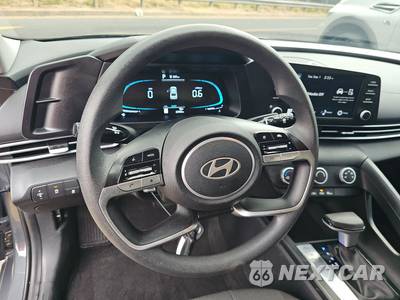 2025 Hyundai Elantra SE - zdjęcie 10 z 24 - miniatura