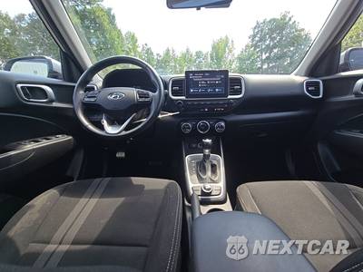 2023 Hyundai Venue SEL - zdjęcie 11 z 30 - miniatura