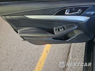 2017 Nissan Maxima SV - zdjęcie 9 z 62 - miniatura