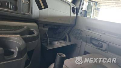 2014 Ford Super Duty E-350 Commercial Cargo Van 138.0" WB - zdjęcie 21 z 60 - miniatura