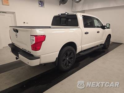 2024 Nissan TITAN SV Crew Cab Short Bed - zdjęcie 4 z 18 - miniatura