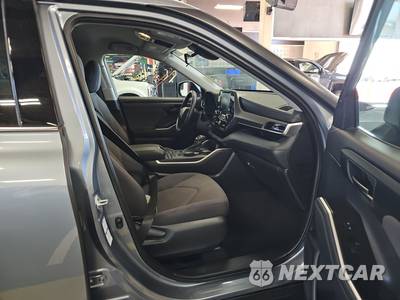 2021 Toyota Highlander LE - zdjęcie 8 z 27 - miniatura