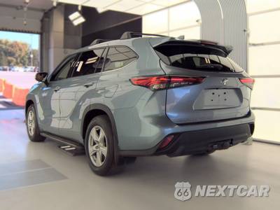 2021 Toyota Highlander LE - zdjęcie 6 z 27 - miniatura
