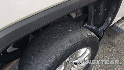 2015 GMC Sierra 1500 SLT Crew Cab Short Bed 4SA - zdjęcie 32 z 37 - miniatura
