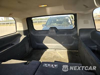 2013 Chevrolet Suburban 1500 LTZ 1LZ - zdjęcie 17 z 19 - miniatura
