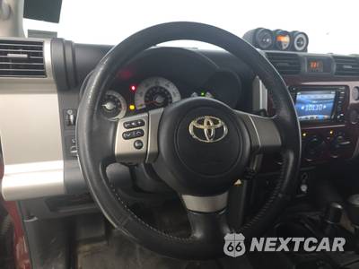 2010 Toyota FJ Cruiser w/Rear Doors - zdjęcie 10 z 46 - miniatura