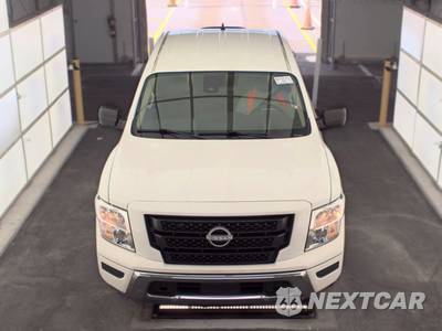 2024 Nissan TITAN SV Crew Cab Short Bed - zdjęcie 2 z 46 - miniatura