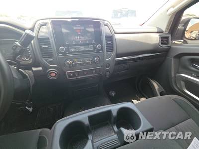 2024 Nissan TITAN SV Crew Cab Short Bed - zdjęcie 11 z 46 - miniatura