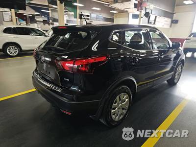 2019 Nissan Rogue Sport S - zdjęcie 4 z 18 - miniatura