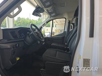 2025 Ford Transit 250 Cargo Van Low Roof 130.0" WB - zdjęcie 7 z 27 - miniatura