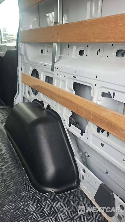 2025 Ford Transit 250 Cargo Van Low Roof 130.0" WB - zdjęcie 18 z 32 - miniatura