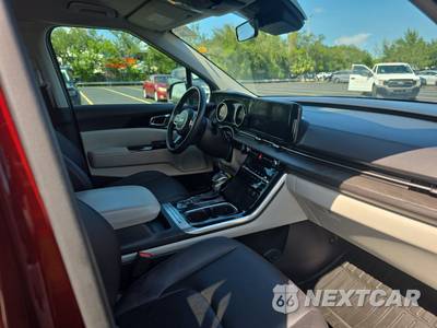 2024 Kia Carnival MPV EX 121.7" WB - zdjęcie 8 z 19 - miniatura
