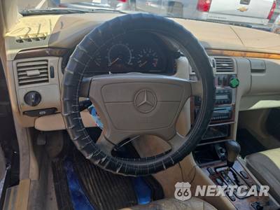 1999 Mercedes-Benz E 430 Sedan - zdjęcie 10 z 47 - miniatura