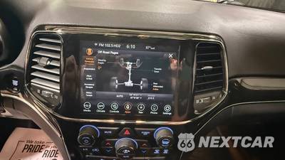 2021 Jeep Grand Cherokee Trailhawk - zdjęcie 28 z 31 - miniatura