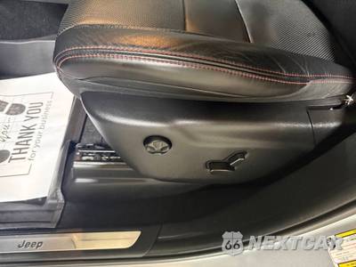 2021 Jeep Grand Cherokee Trailhawk - zdjęcie 20 z 31 - miniatura