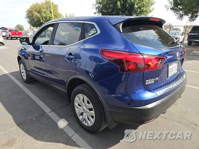2018 Nissan Rogue Sport S - zdjęcie 6 z 33 - miniatura
