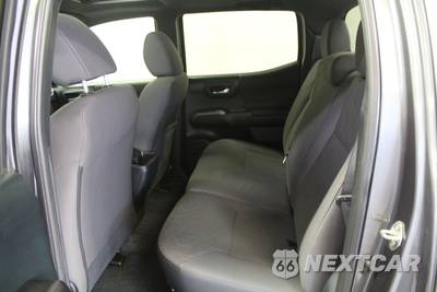 2017 Toyota Tacoma TRD Sport Crew Cab Medium Bed - zdjęcie 22 z 36 - miniatura