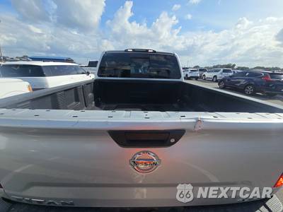 2017 Nissan TITAN S Crew Cab Short Bed - zdjęcie 16 z 34 - miniatura
