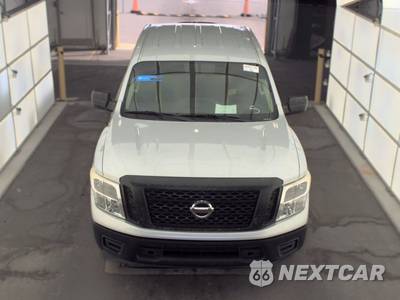 2017 Nissan TITAN S Crew Cab Short Bed - zdjęcie 2 z 34 - miniatura