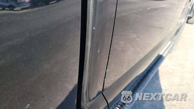 2017 Nissan TITAN PRO-4X Crew Cab Short Bed - zdjęcie 15 z 38 - miniatura