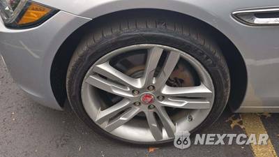 2018 Jaguar XE Prestige - zdjęcie 21 z 31 - miniatura
