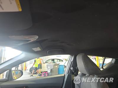 2019 Toyota C-HR LE - zdjęcie 18 z 37 - miniatura