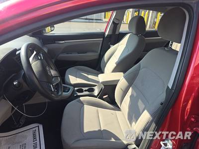 2020 Hyundai Elantra SEL Sedan - zdjęcie 7 z 47 - miniatura