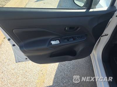2023 Nissan Versa S - zdjęcie 9 z 35 - miniatura