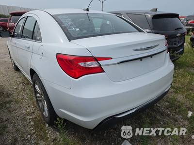 2013 Chrysler 200 Touring Sedan - zdjęcie 6 z 17 - miniatura