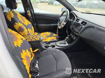 2013 Chrysler 200 Touring Sedan - zdjęcie 8 z 17 - miniatura