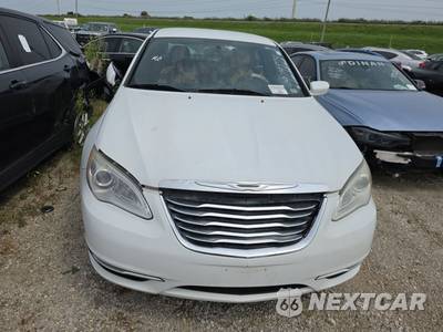 2013 Chrysler 200 Touring Sedan - zdjęcie 2 z 17 - miniatura