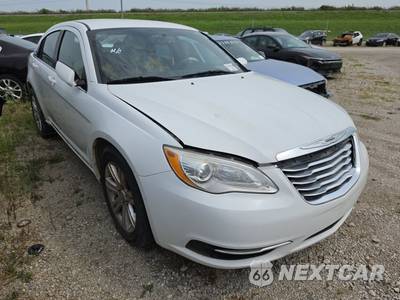2013 Chrysler 200 Touring Sedan - zdjęcie 3 z 17 - miniatura