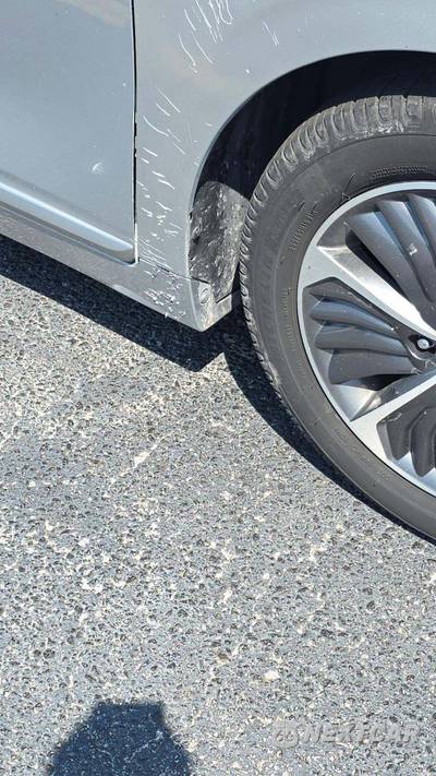 2020 Hyundai Ioniq Plug-In Hybrid Limited - zdjęcie 19 z 27 - miniatura