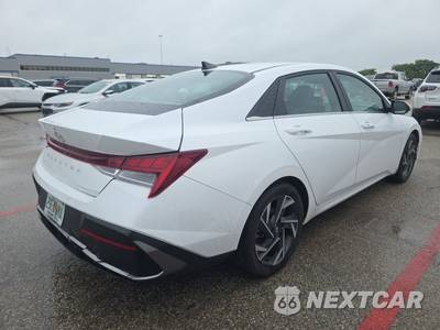 2025 Hyundai Elantra SEL Convenience - zdjęcie 4 z 17 - miniatura