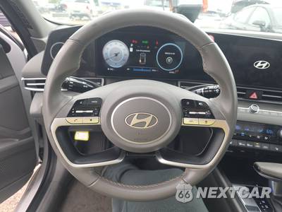 2025 Hyundai Elantra SEL Convenience - zdjęcie 10 z 17 - miniatura
