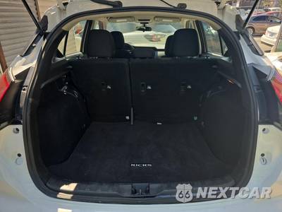 2024 Nissan Kicks S - zdjęcie 19 z 23 - miniatura
