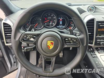 2016 Porsche Cayenne GTS - zdjęcie 10 z 28 - miniatura