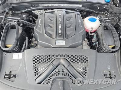 2018 Porsche Macan Turbo - zdjęcie 15 z 32 - miniatura
